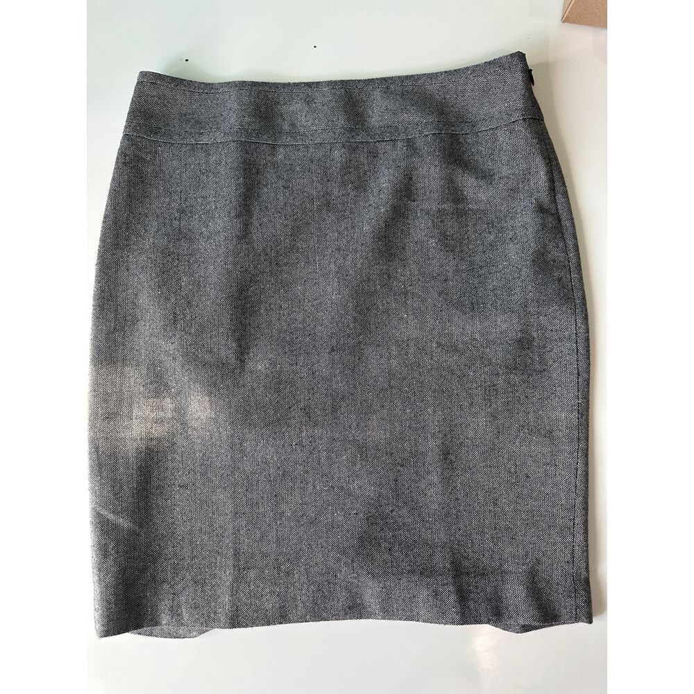 The Limited Collection Black A Line Skirt Size 4 - Picture 12 of 16